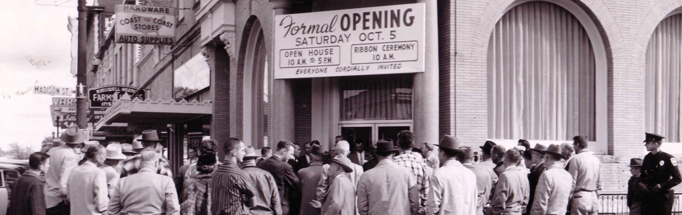 Citizens Bank grand opening in 1957